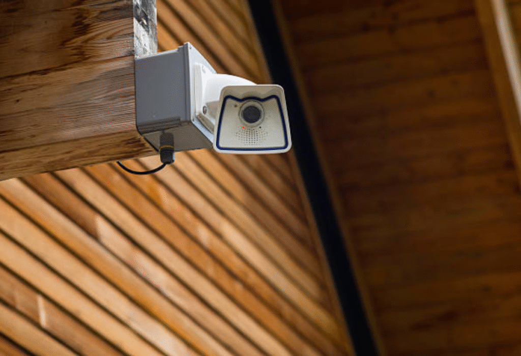 Sensores de Presença e Alarme: Proteção Automatizada